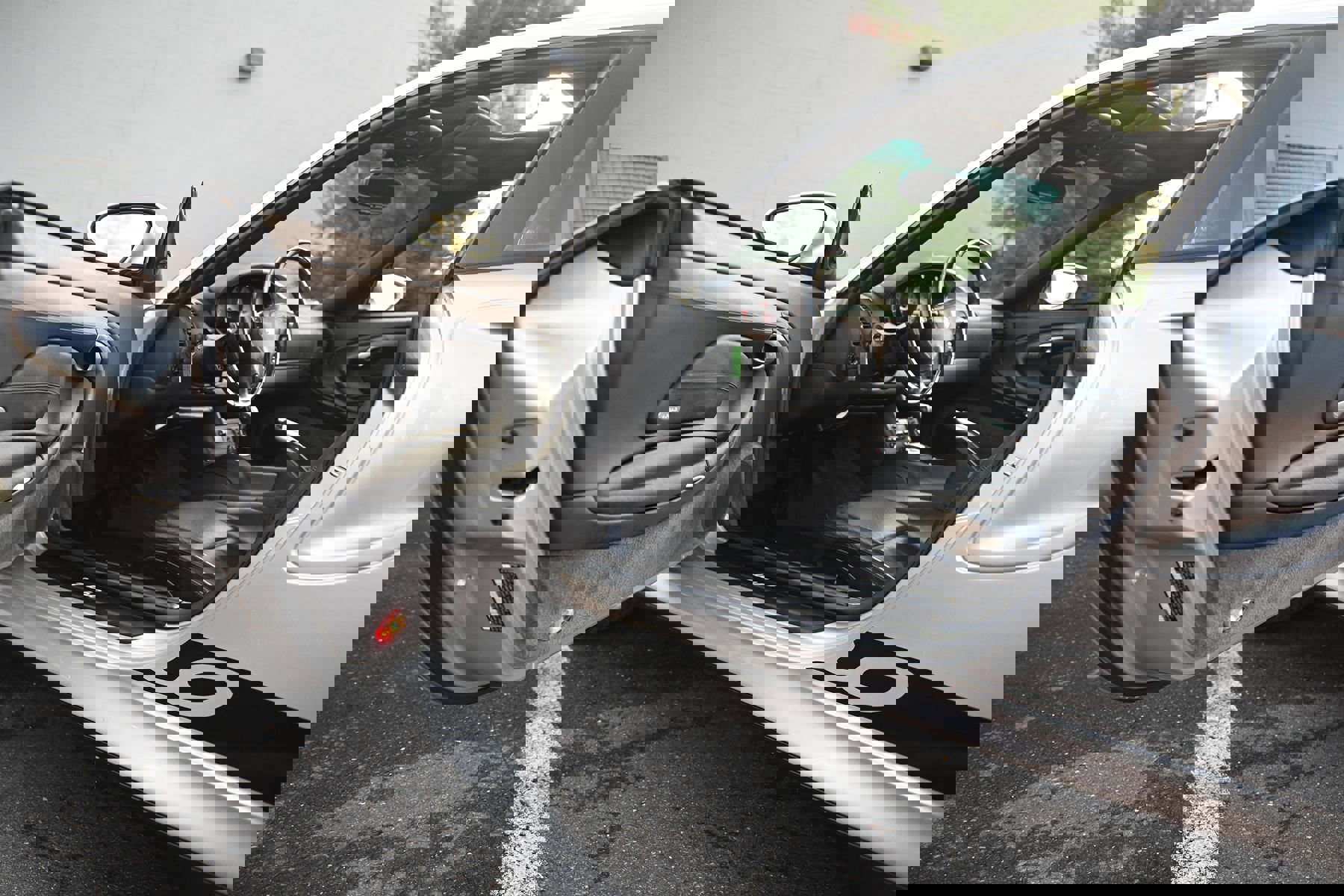 Used 2001 Porsche 911 Turbo image 28