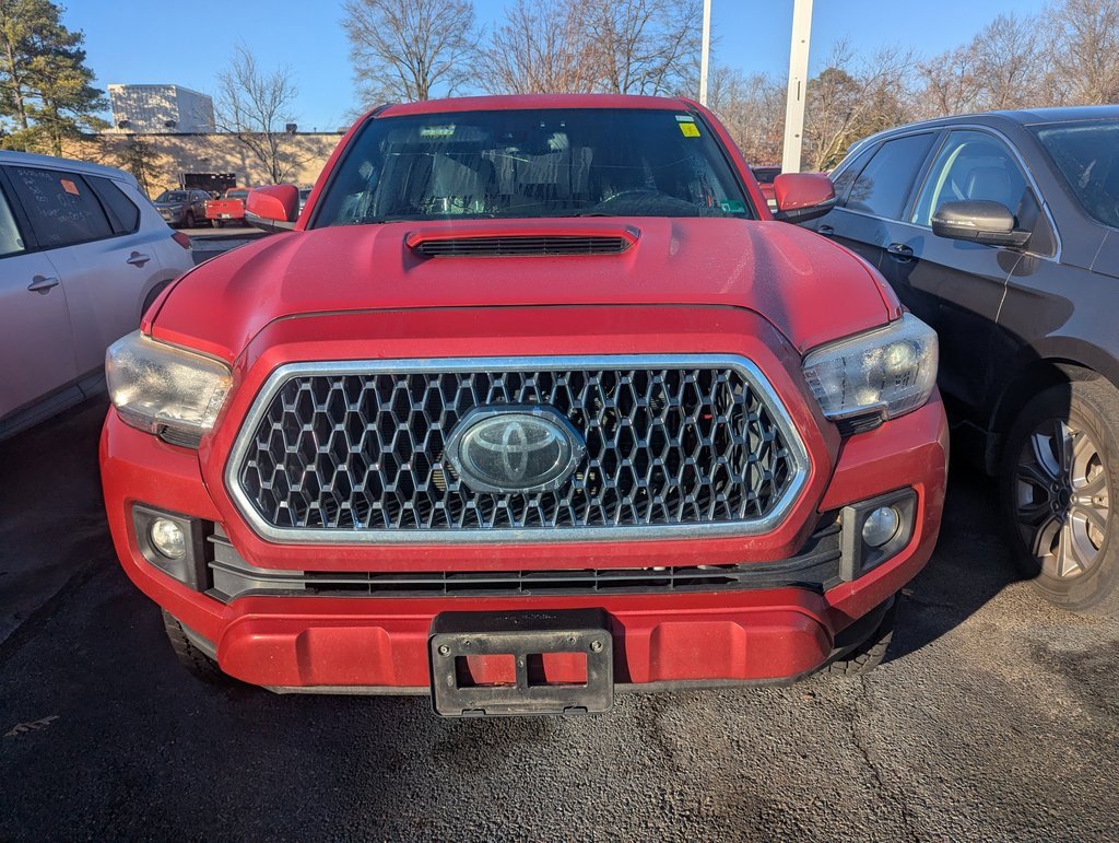 Used 2018 Toyota Tacoma TRD Sport video 2