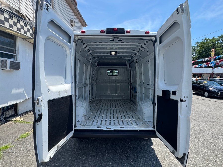Used 2024 RAM ProMaster 2500 w/ Convenience Group FWD image 26
