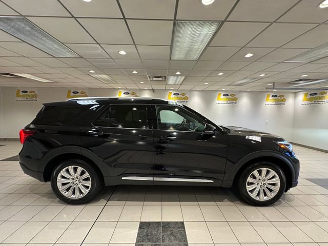 Certified 2025 Ford Explorer Platinum w/ LUX Leather Package AWD/4WD image 3
