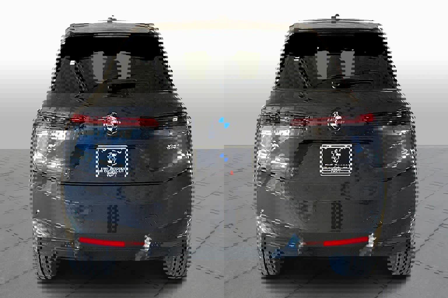 New 2026 BMW iX xDrive45 image 4