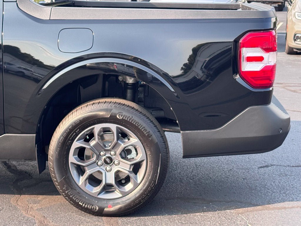 New 2026 Ford Maverick XLT w/ XLT Luxury Package FWD image 36