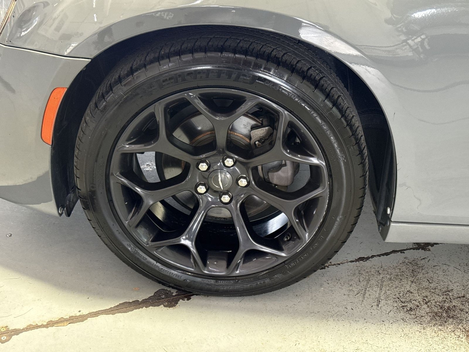 Used 2019 Chrysler 300 Touring w/ Sport Appearance Package RWD image 13