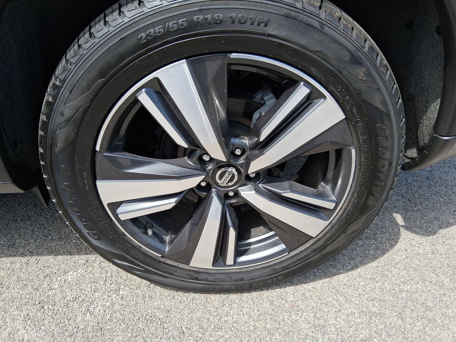 Used 2021 Nissan Rogue Platinum AWD/4WD image 26