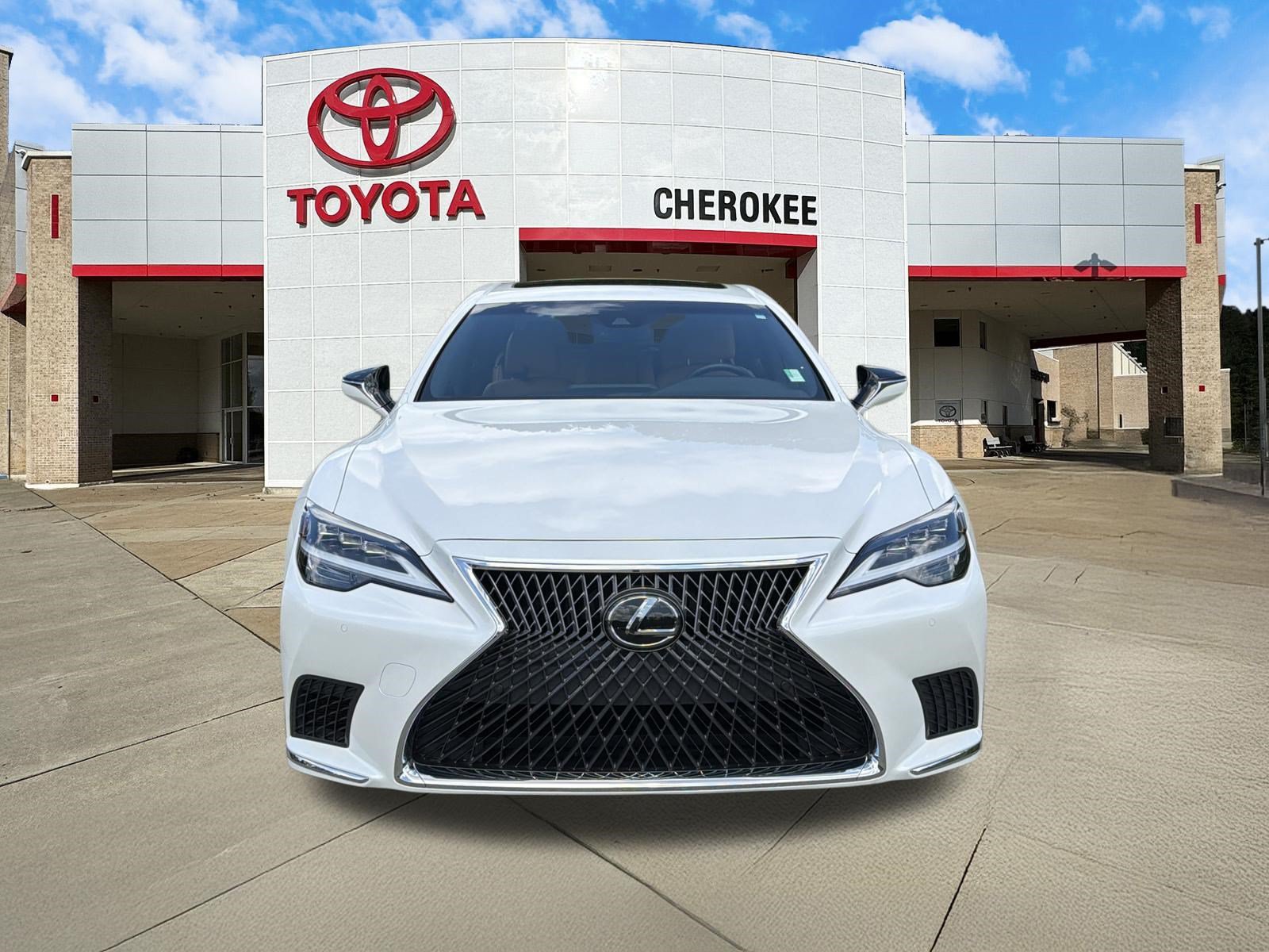 Used 2021 Lexus LS 500 w/ Accessory Package (Z2) RWD image 2