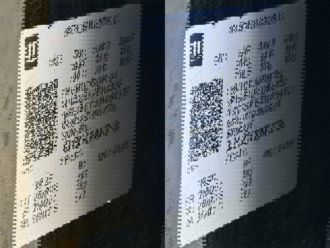 Used 2021 GMC Yukon AT4 w/ AT4 Premium Package image 33