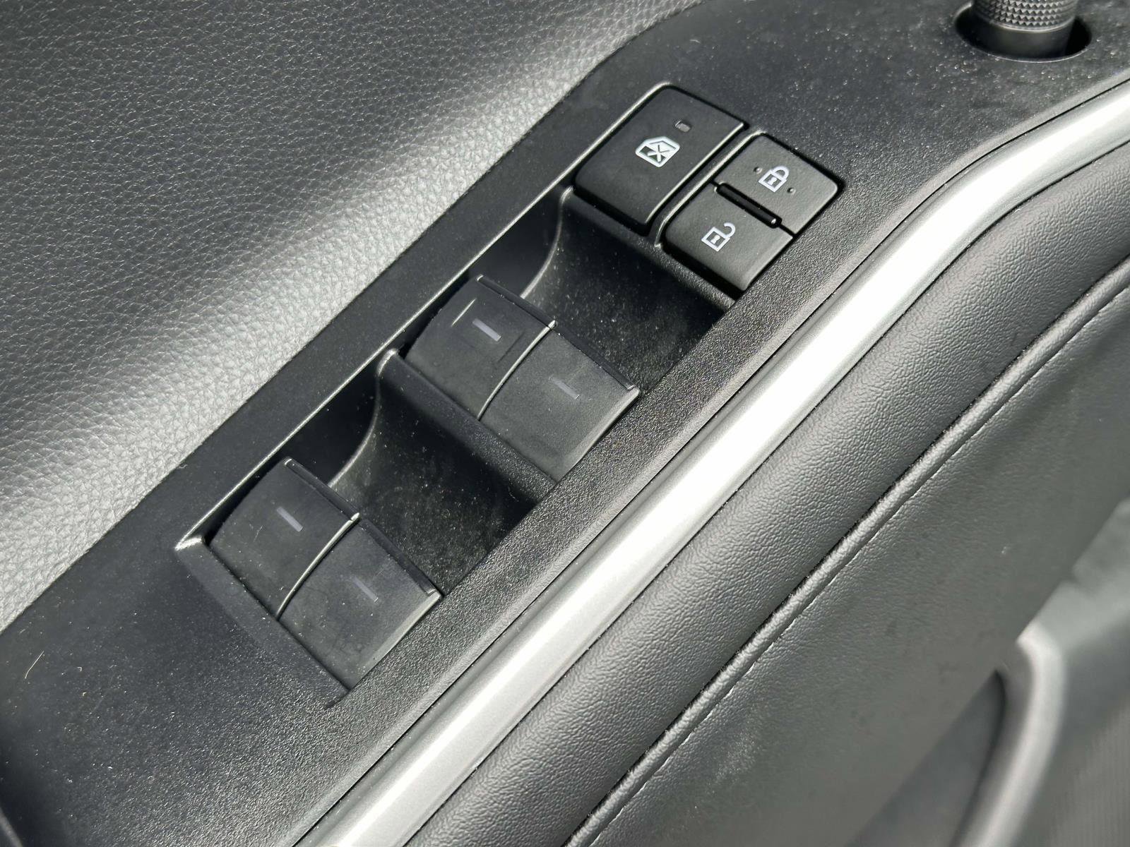 Used 2025 Toyota Highlander XSE image 24