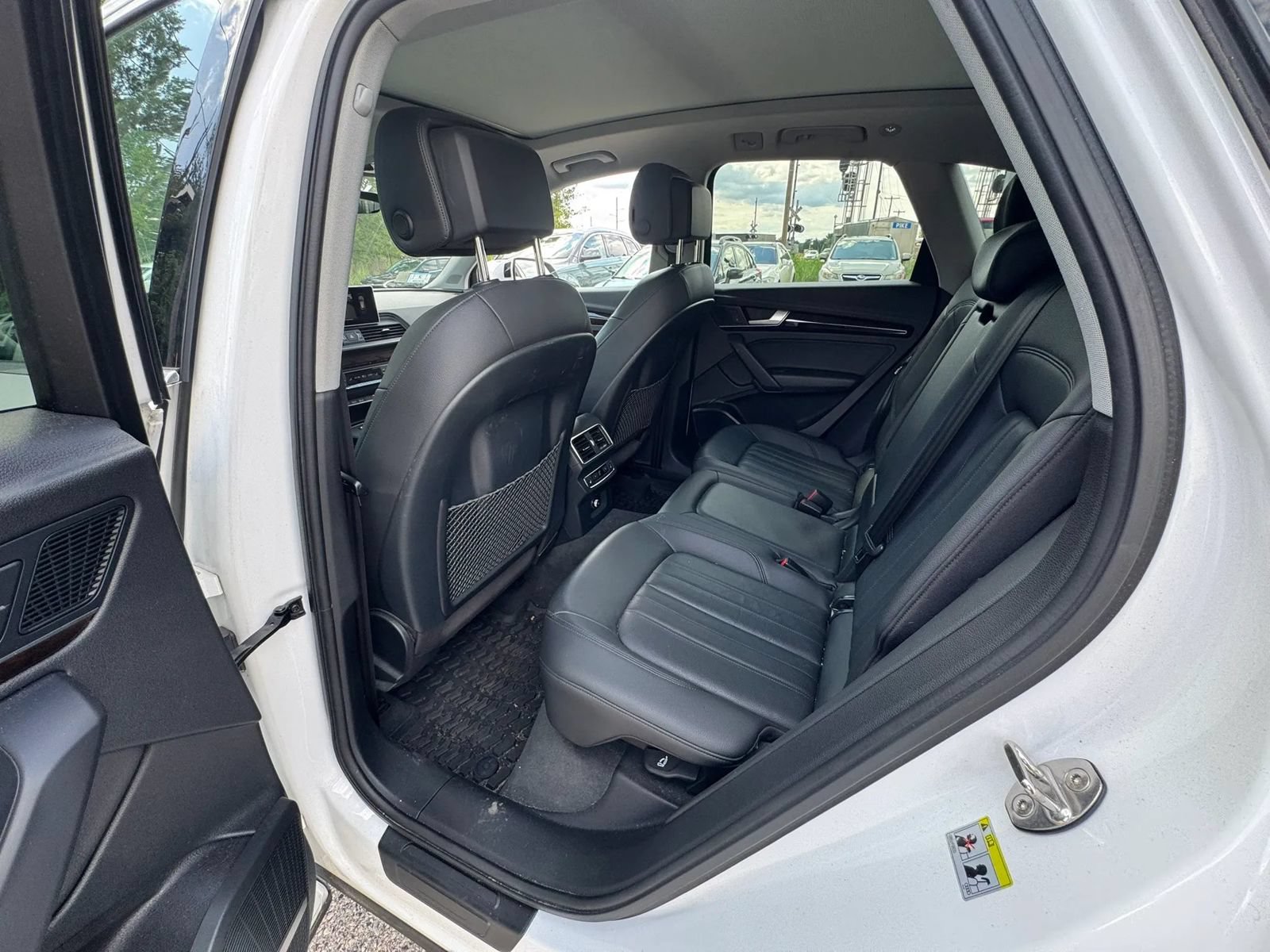 Used 2018 Audi Q5 2.0T Premium Plus w/ Premium Plus Package AWD/4WD image 11