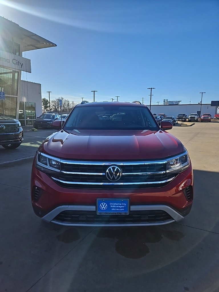Used 2021 Volkswagen Atlas SE image 2