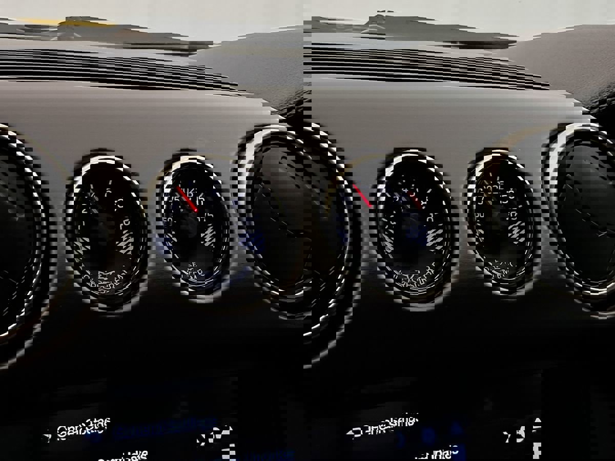 Used 2016 Ford Mustang Shelby GT350 w/ Technology Package image 33