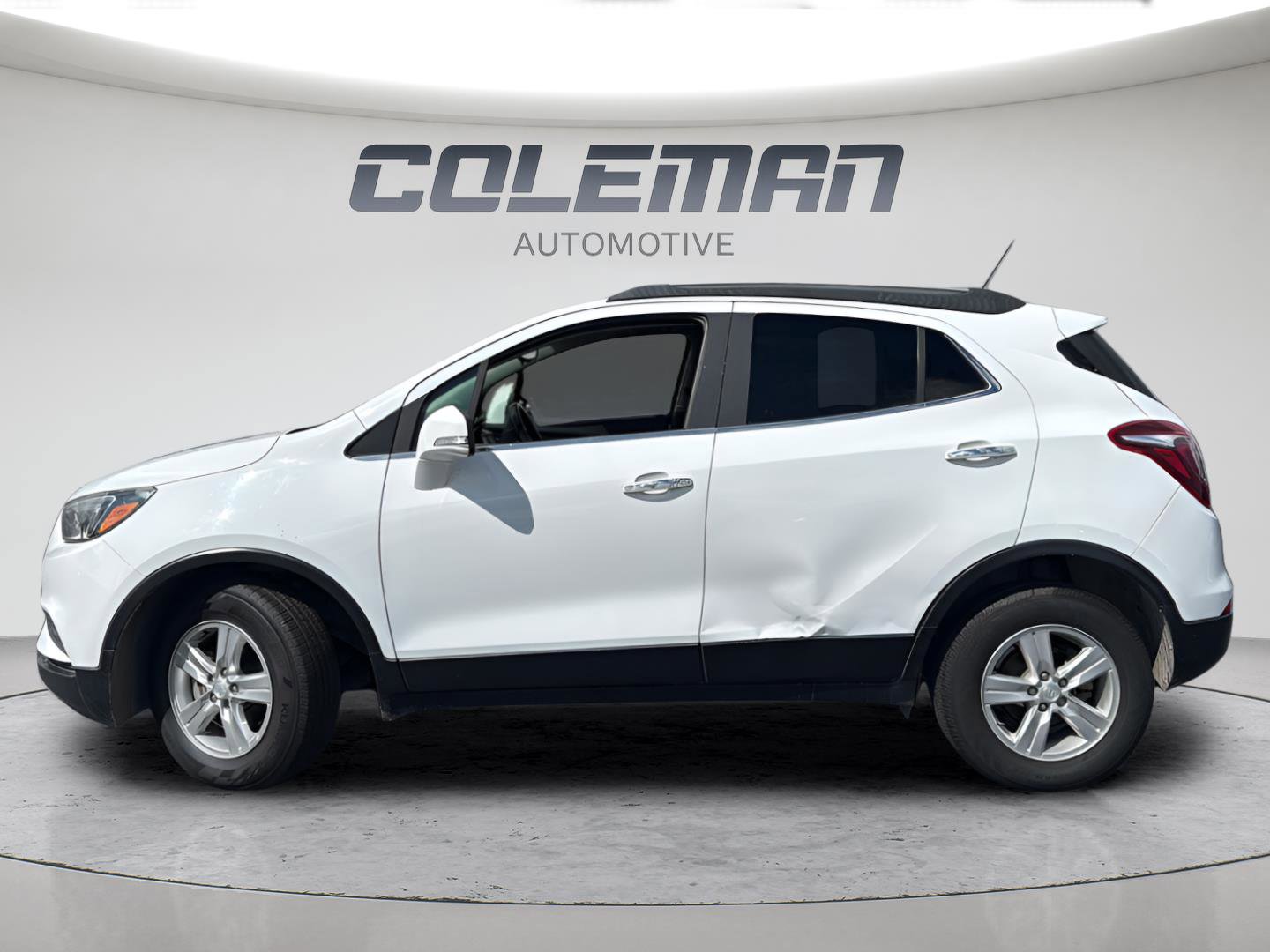 Used 2019 Buick Encore Preferred FWD image 2