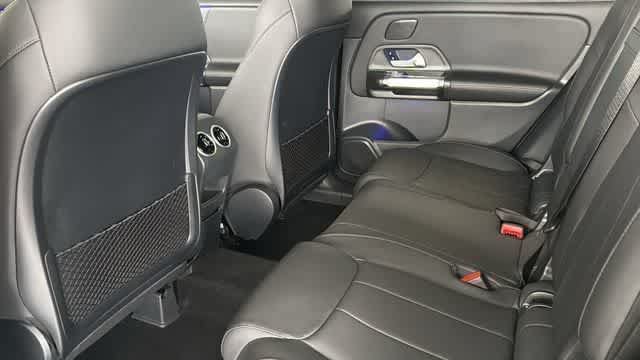 Certified 2026 Mercedes-Benz GLB 250 4MATIC image 31