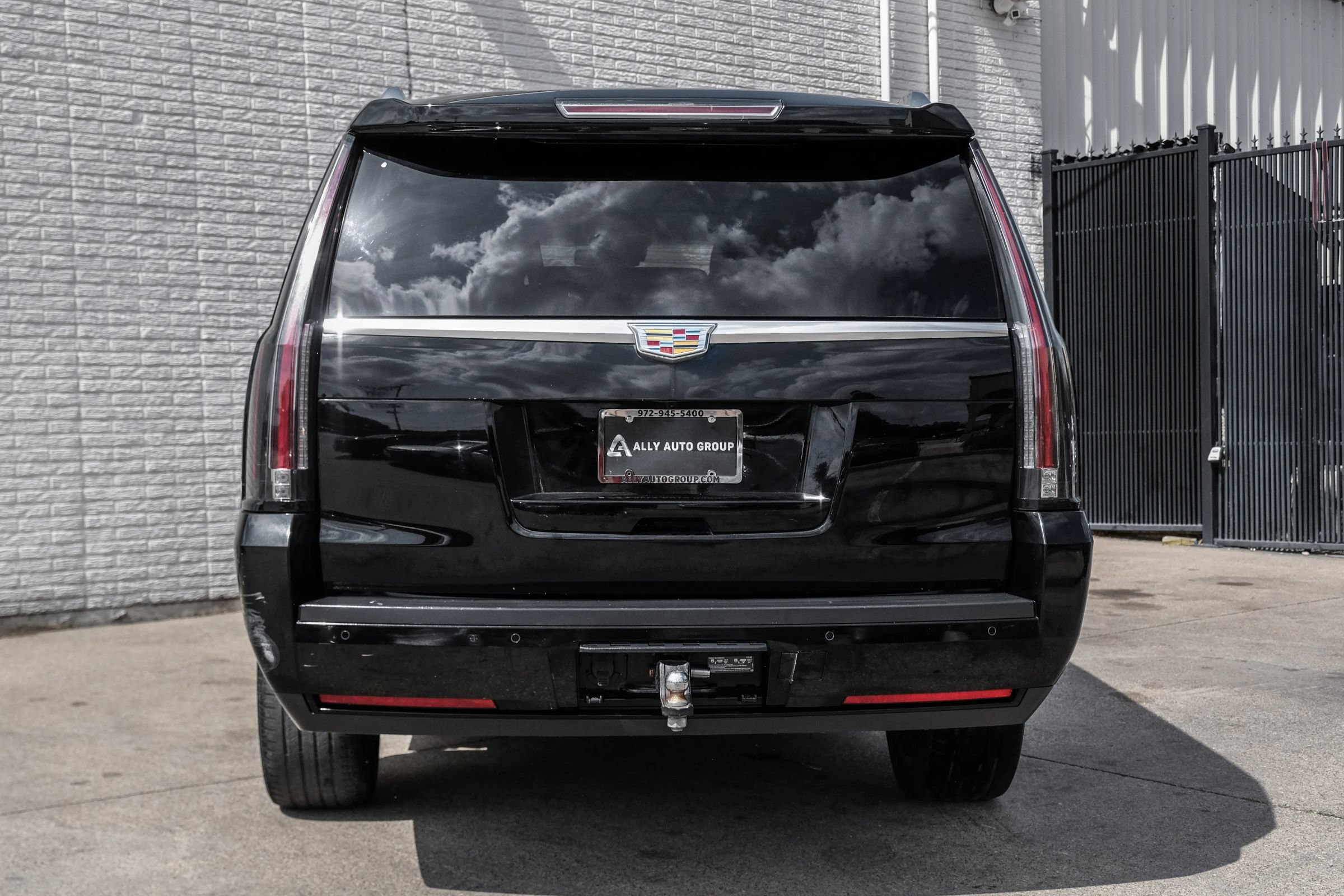 Used 2015 Cadillac Escalade ESV Premium AWD/4WD image 8