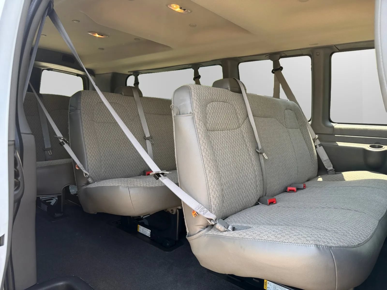 Used 2025 Chevrolet Express 3500 LT w/ LT Preferred Equipment Group RWD image 15