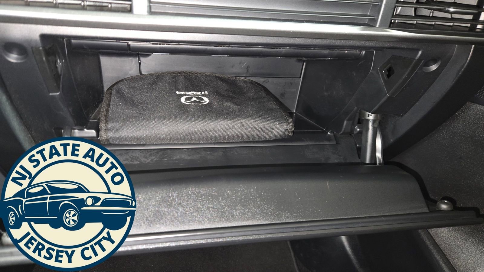 Used 2023 MAZDA MAZDA3 s image 17