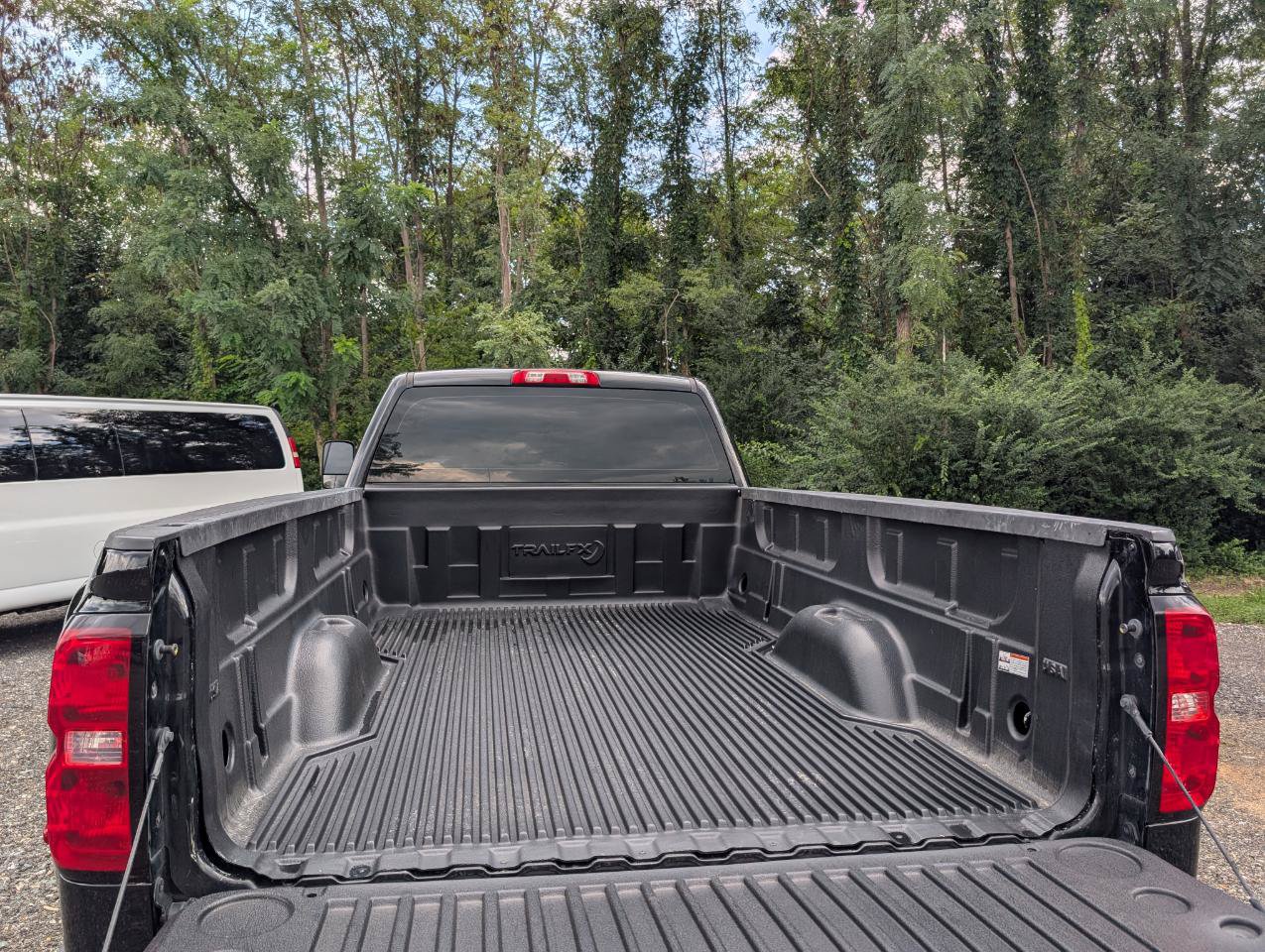 Used 2018 Chevrolet Silverado 3500 W/T RWD image 22