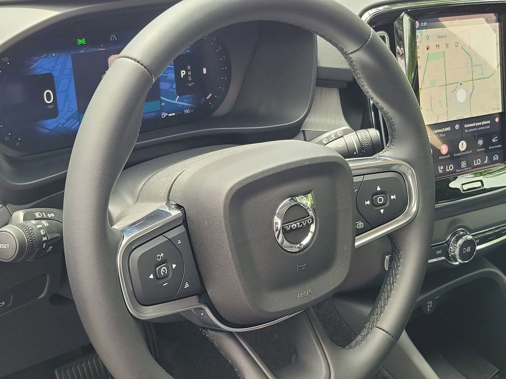 New 2026 Volvo XC40 B5 Core w/ Climate Package AWD/4WD image 8