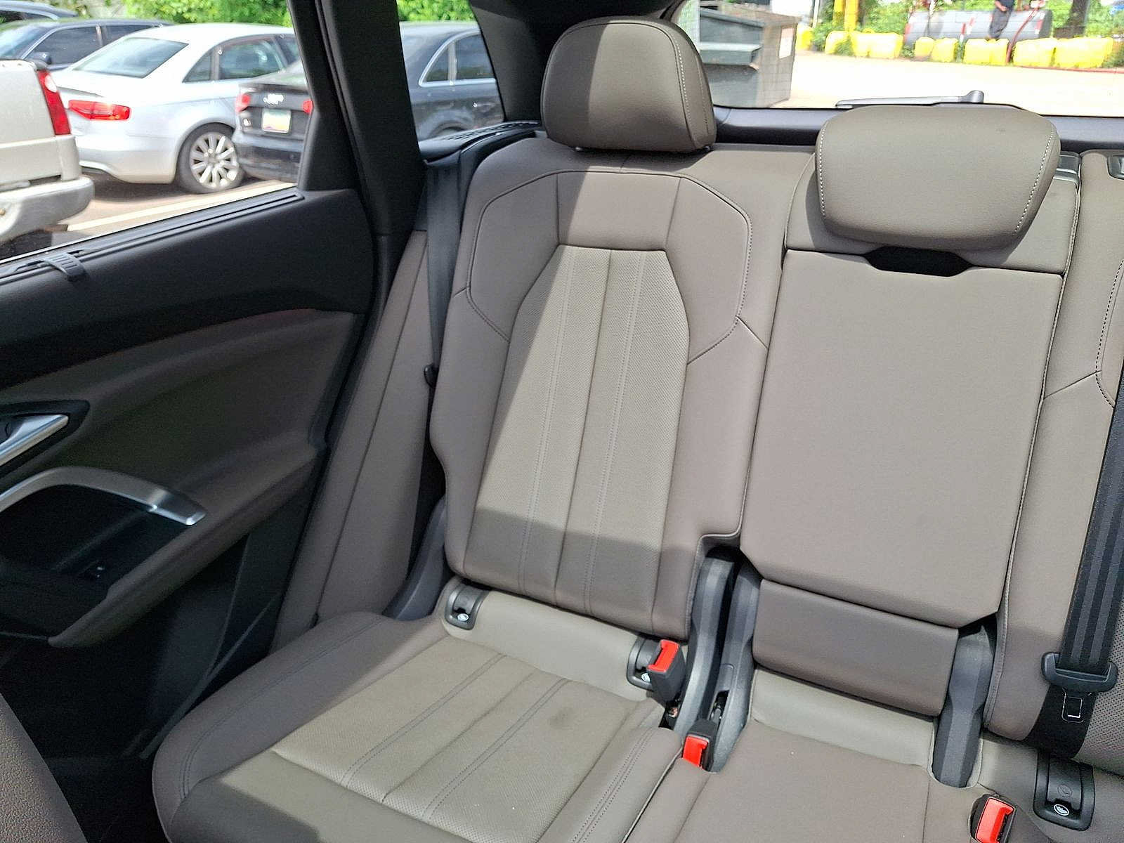 Used 2025 Audi Q5 Premium w/ Premium Plus AWD/4WD image 12