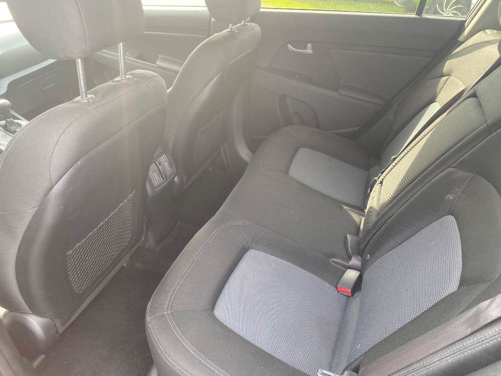 Used 2015 Kia Sportage LX FWD image 16