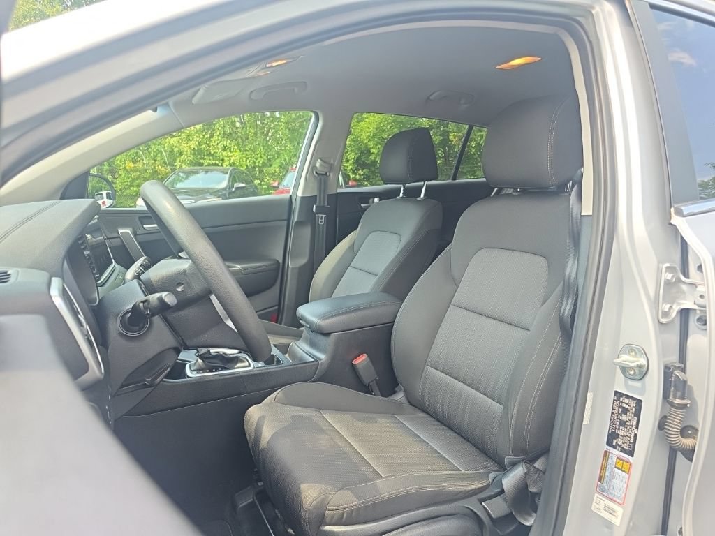 Used 2022 Kia Sportage LX AWD/4WD image 14