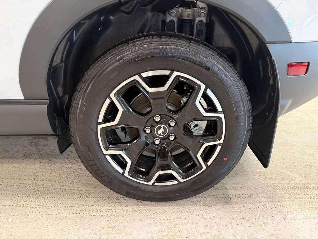 New 2025 Ford Bronco Sport Outer Banks w/ Outer Banks Tech Package+ image 11