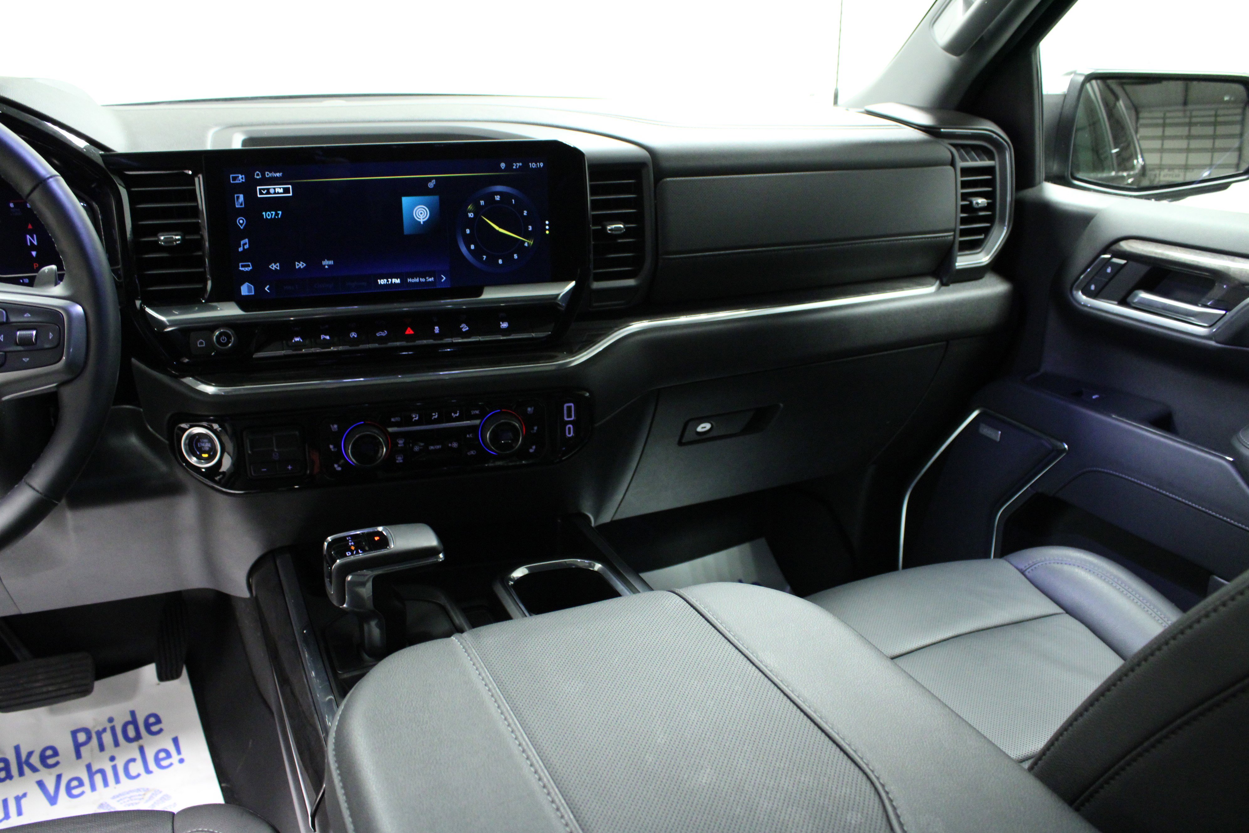 Used 2024 Chevrolet Silverado 1500 LTZ w/ LTZ Premium Package image 19