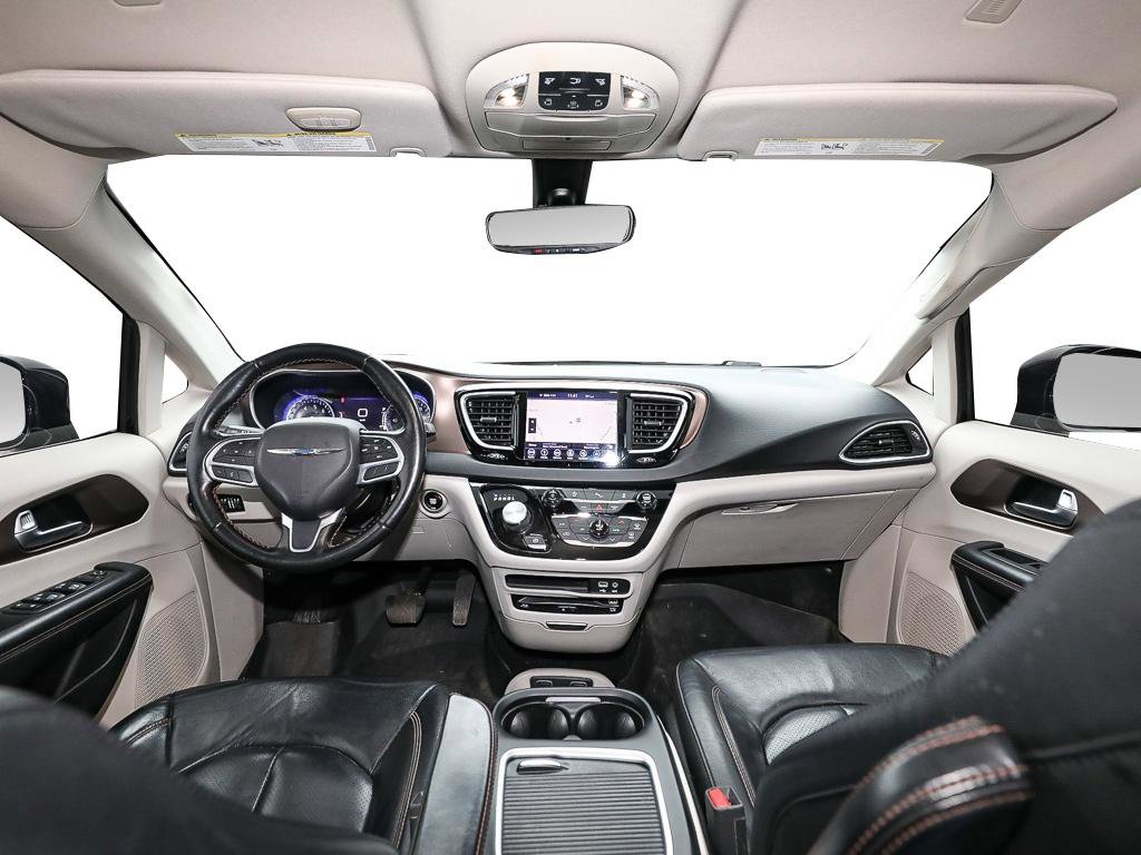 Used 2019 Chrysler Pacifica Touring-L Plus image 25