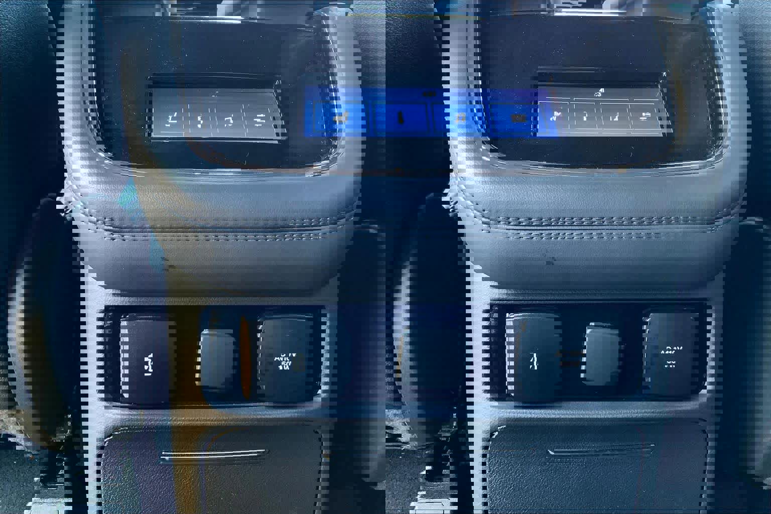 Used 2024 Lincoln Navigator Reserve image 34