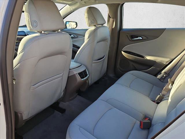 Used 2022 Chevrolet Malibu LT image 17