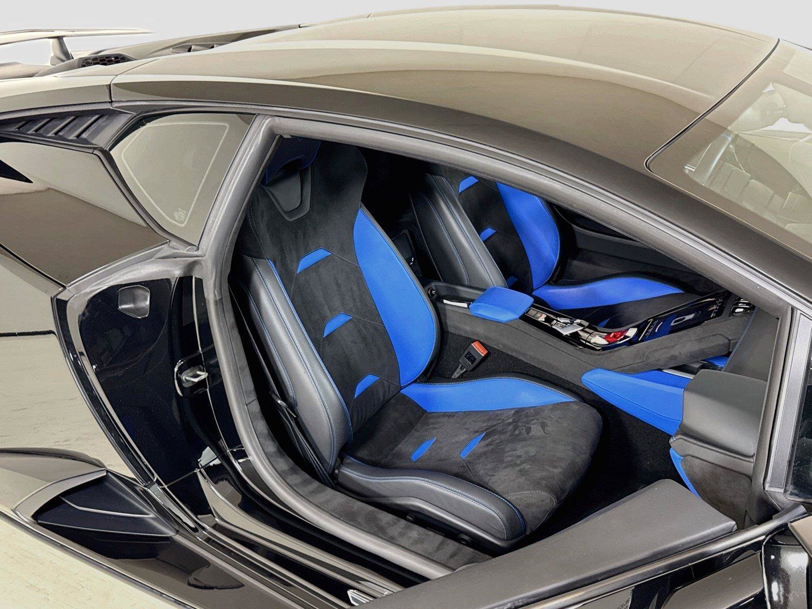 Used 2023 Lamborghini Huracan Tecnica RWD image 28