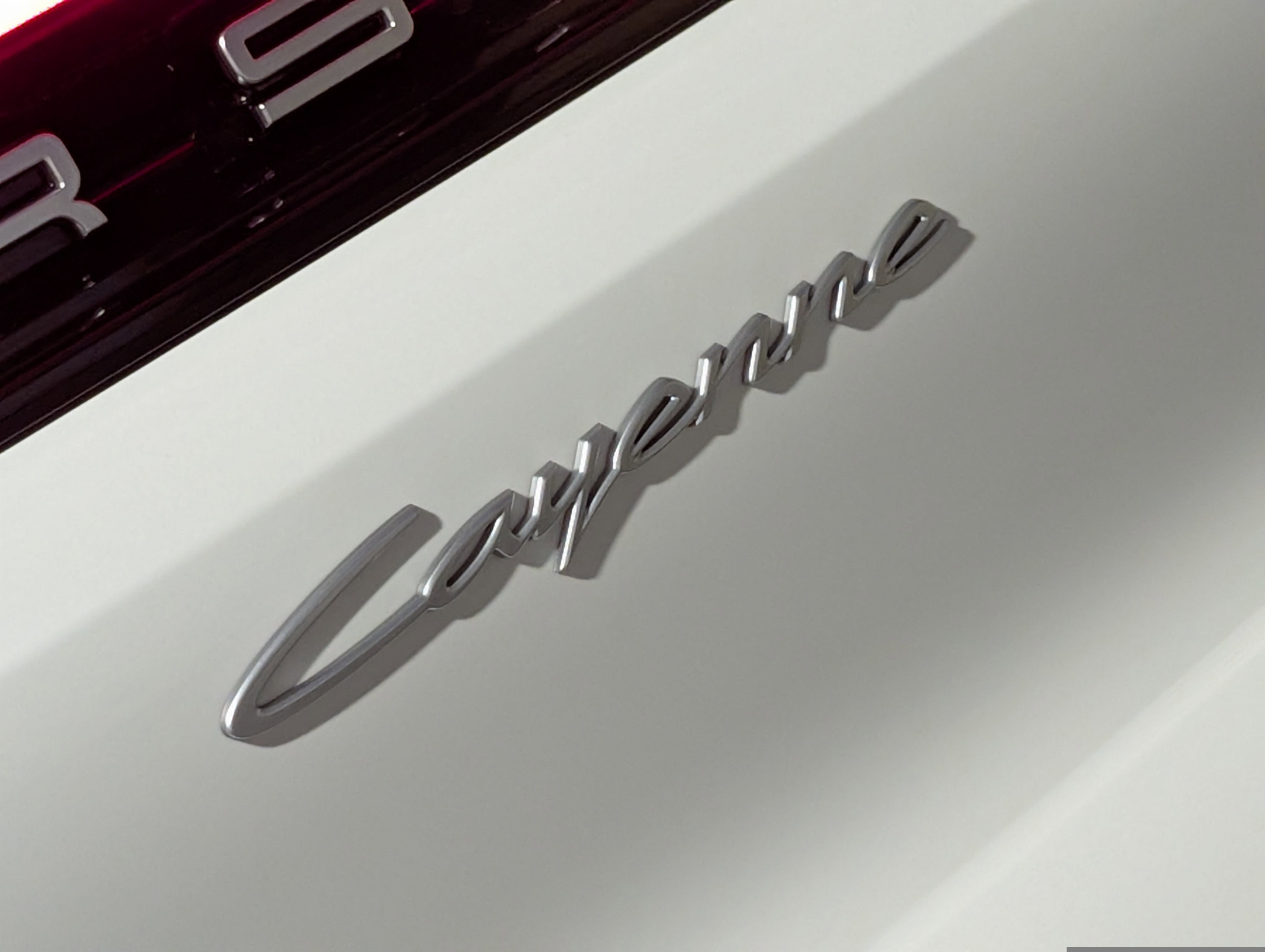 Certified 2025 Porsche Cayenne Coupe image 17