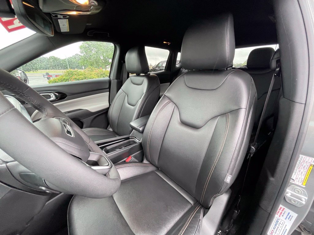 Used 2024 Jeep Compass Limited AWD/4WD image 22