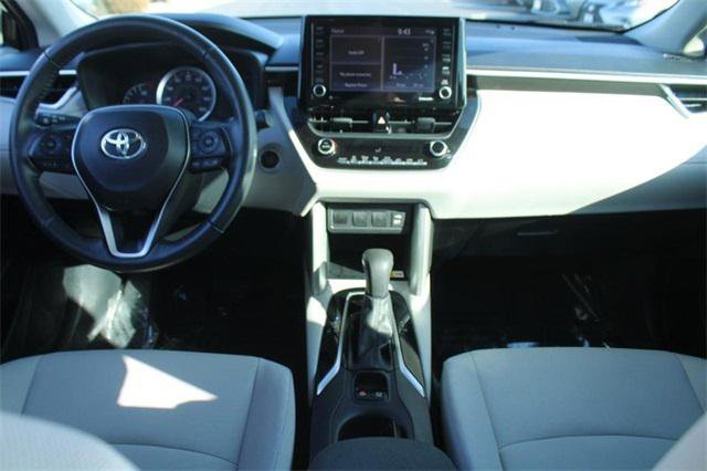 Certified 2022 Toyota Corolla Cross LE image 11