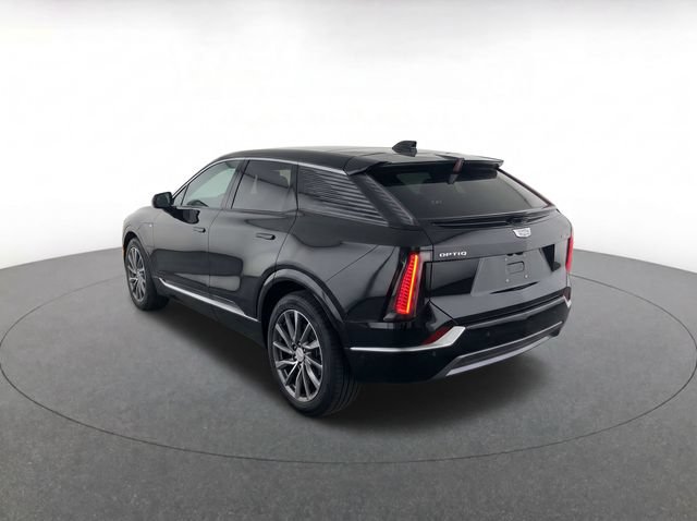 Used 2025 Cadillac Optiq Luxury 1 AWD/4WD image 3