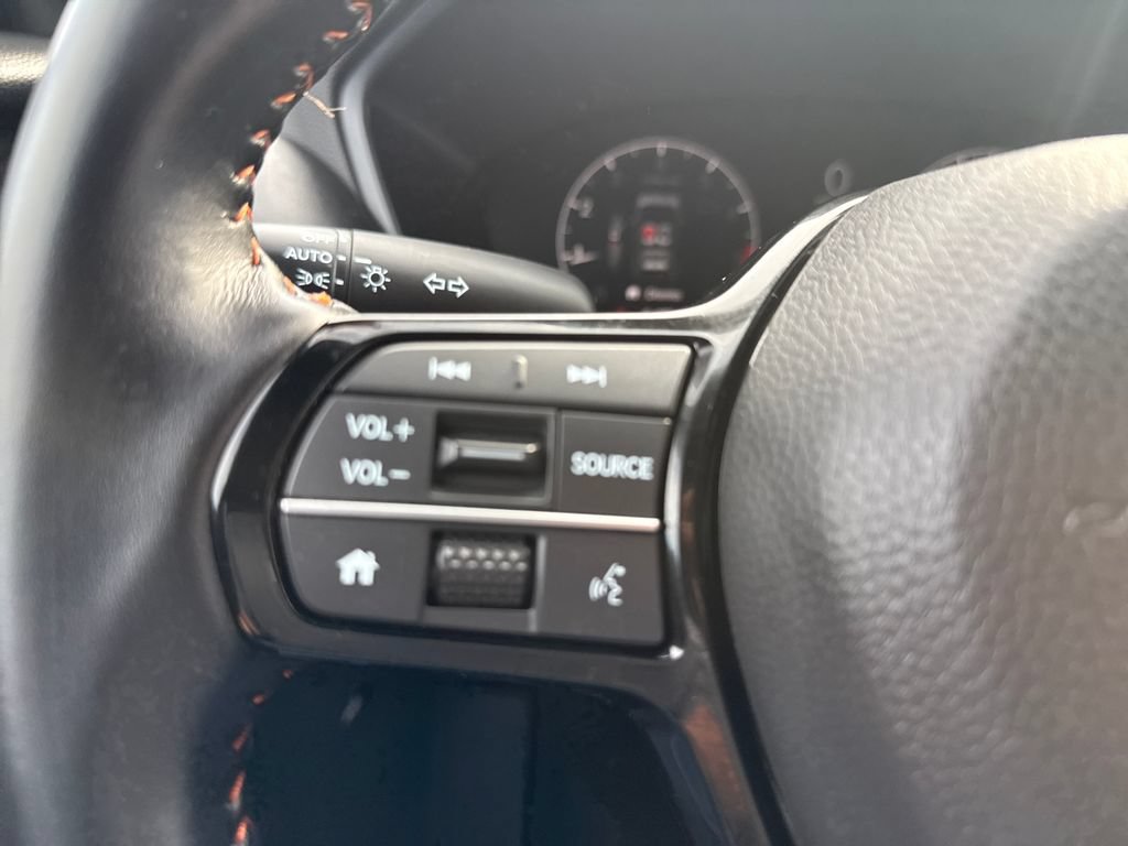 Certified 2025 Honda HR-V Sport image 24