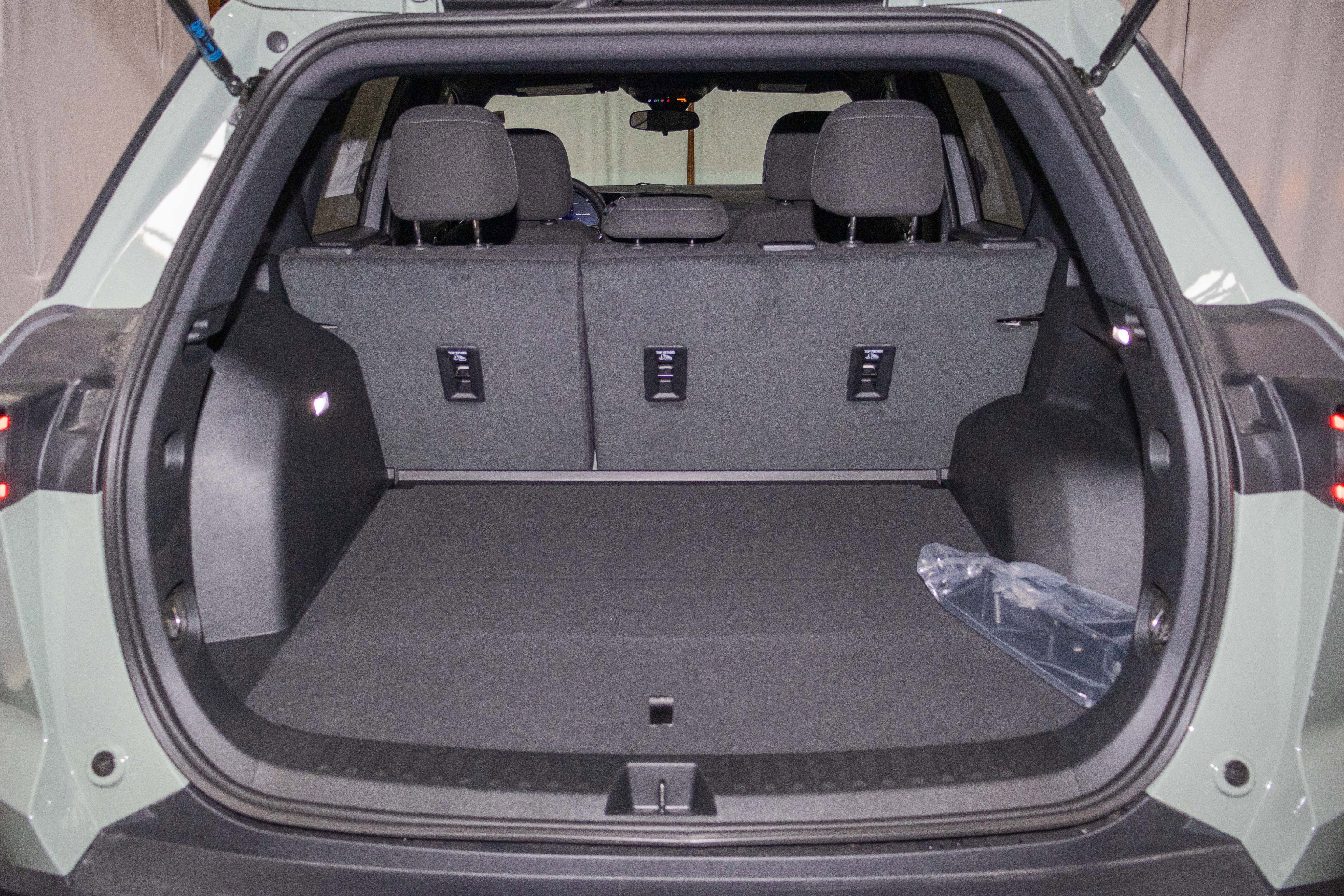 New 2026 Chevrolet Equinox LT FWD image 14