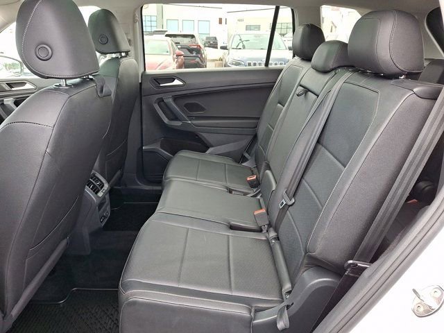 Certified 2020 Volkswagen Tiguan SEL w/ 3rd Row Seat Package image 13