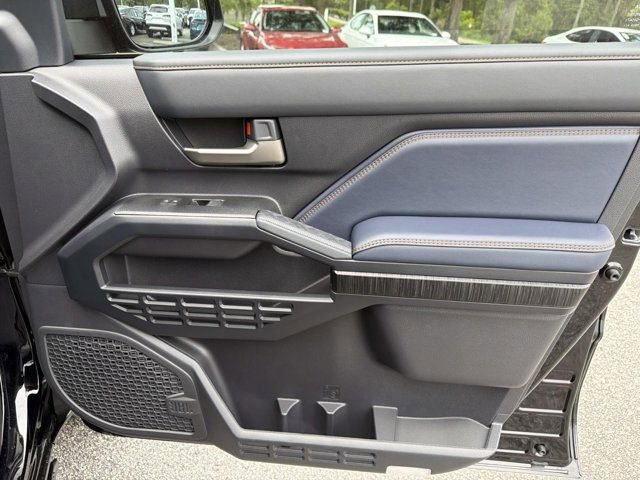 New 2026 Toyota 4Runner Platinum AWD/4WD image 16
