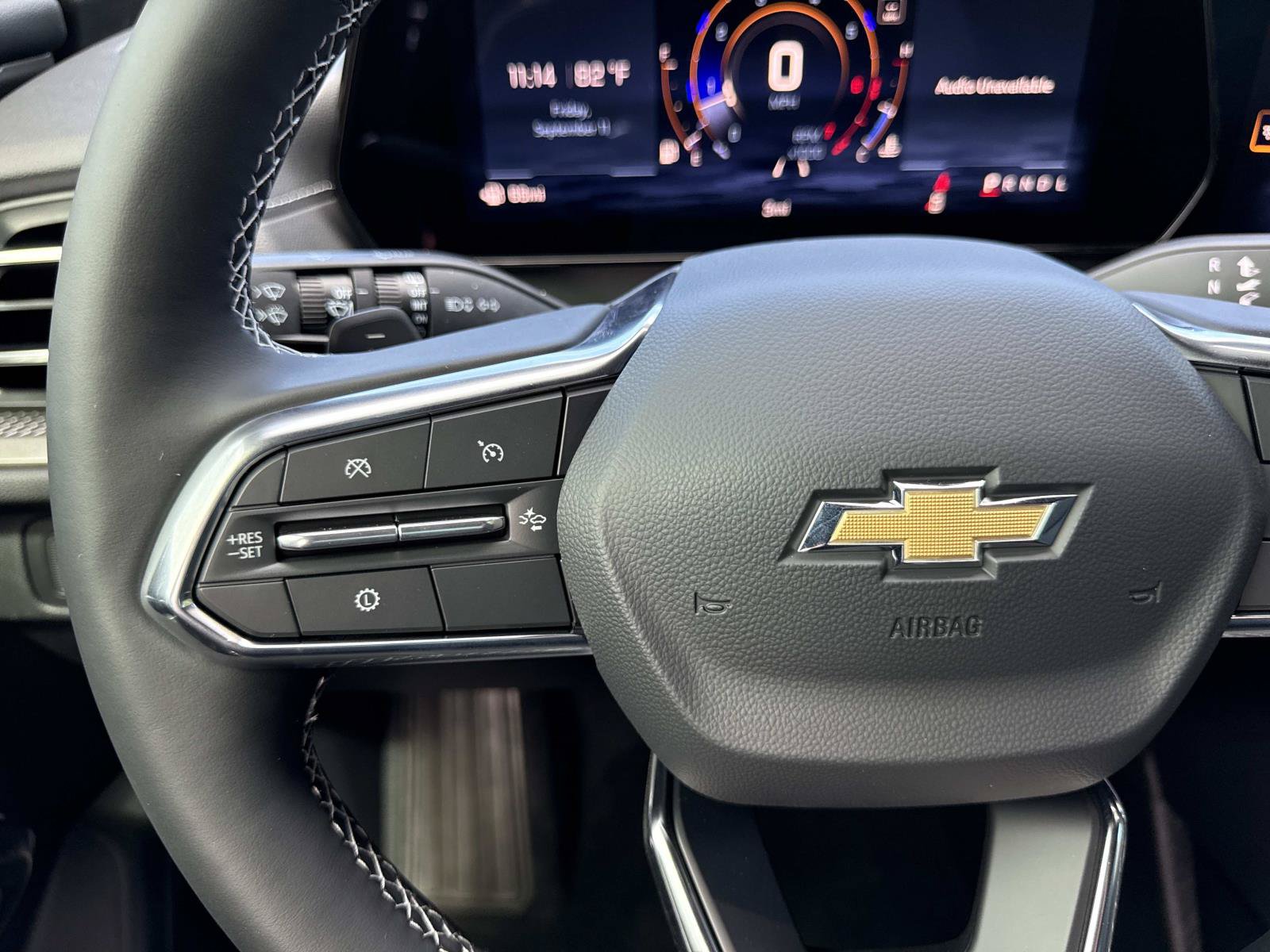 New 2027 Chevrolet Traverse LT w/ Sun and Wheel Package FWD image 16