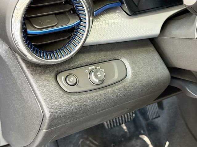 New 2026 Chevrolet Trax LT w/ Driver Confidence Package image 11