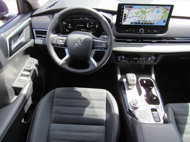 New 2026 Mitsubishi Outlander SE FWD image 18