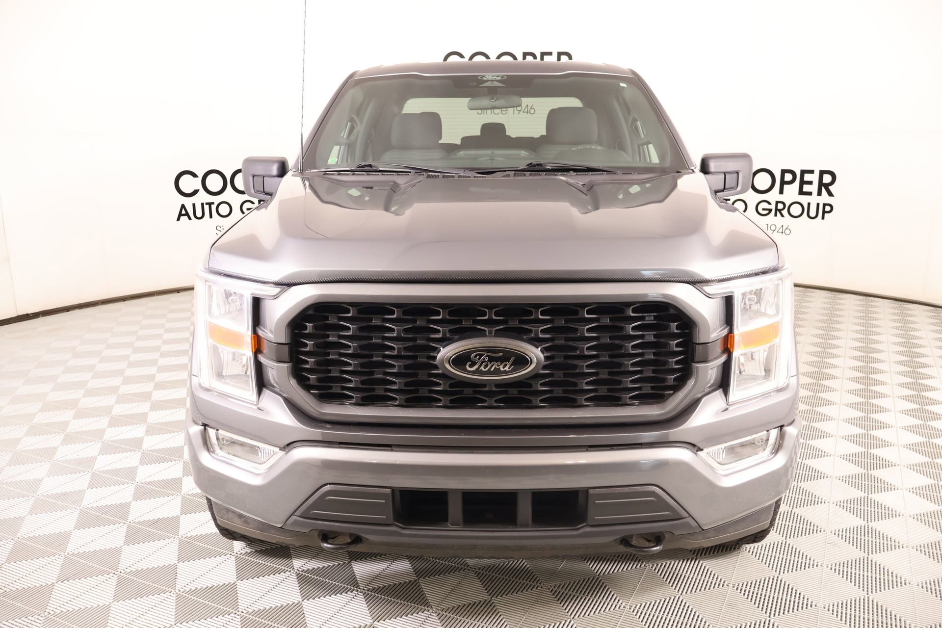 Used 2022 Ford F150 XL w/ STX Black Appearance Package AWD/4WD image 9