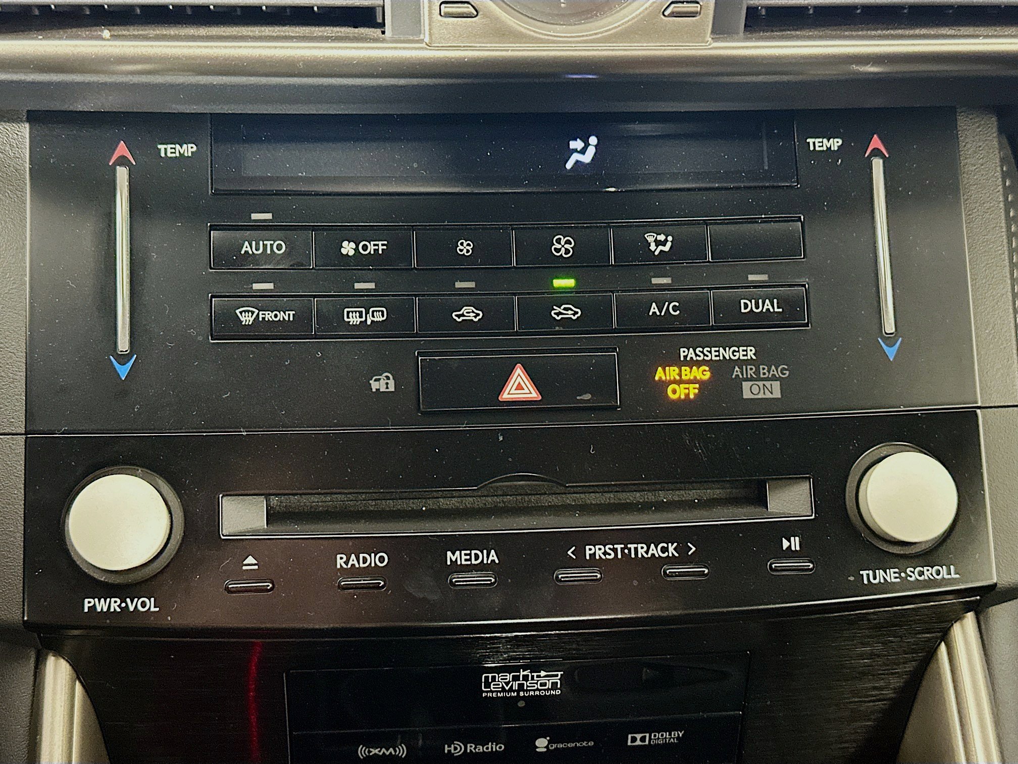 Used 2014 Lexus IS 350 4dr Sdn RWD w/ F Sport Package image 24