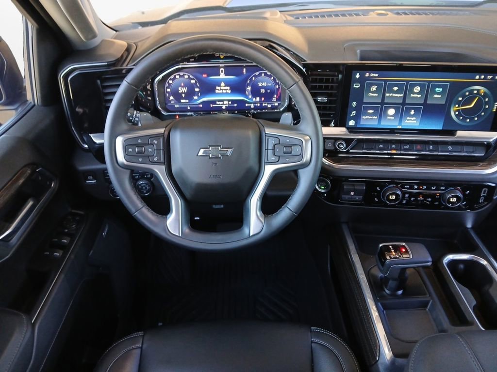 Used 2025 Chevrolet Silverado 1500 LT Trail Boss w/ Convenience Package II image 19