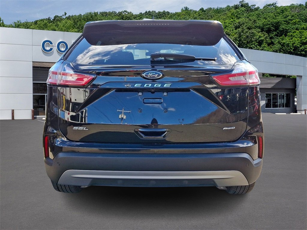 Certified 2022 Ford Edge SEL w/ Convenience Package image 4