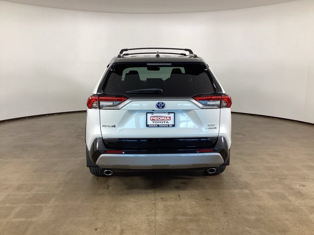 Used 2023 Toyota RAV4 XSE AWD/4WD image 10
