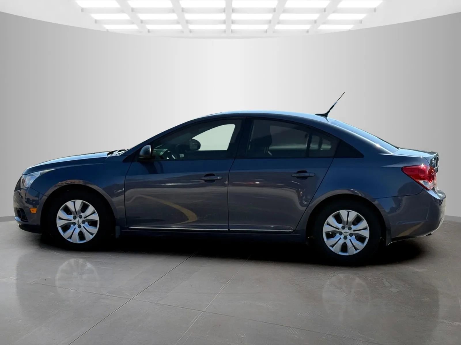 Used 2014 Chevrolet Cruze LS image 8