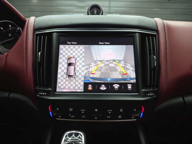 Used 2021 Maserati Levante S GranSport AWD/4WD image 27