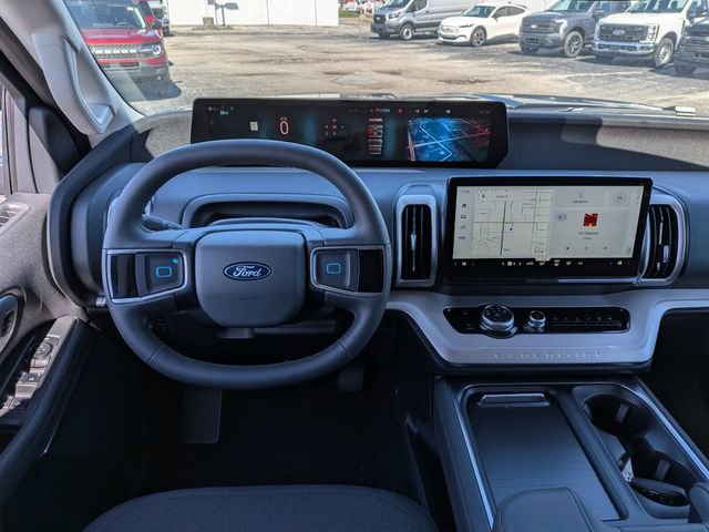 New 2026 Ford Expedition Active image 21
