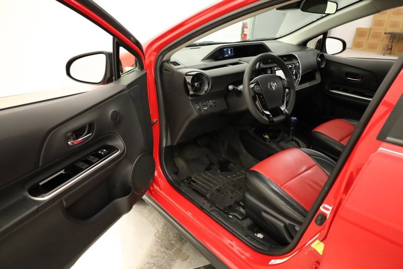 Used 2018 Toyota Prius C Two image 9